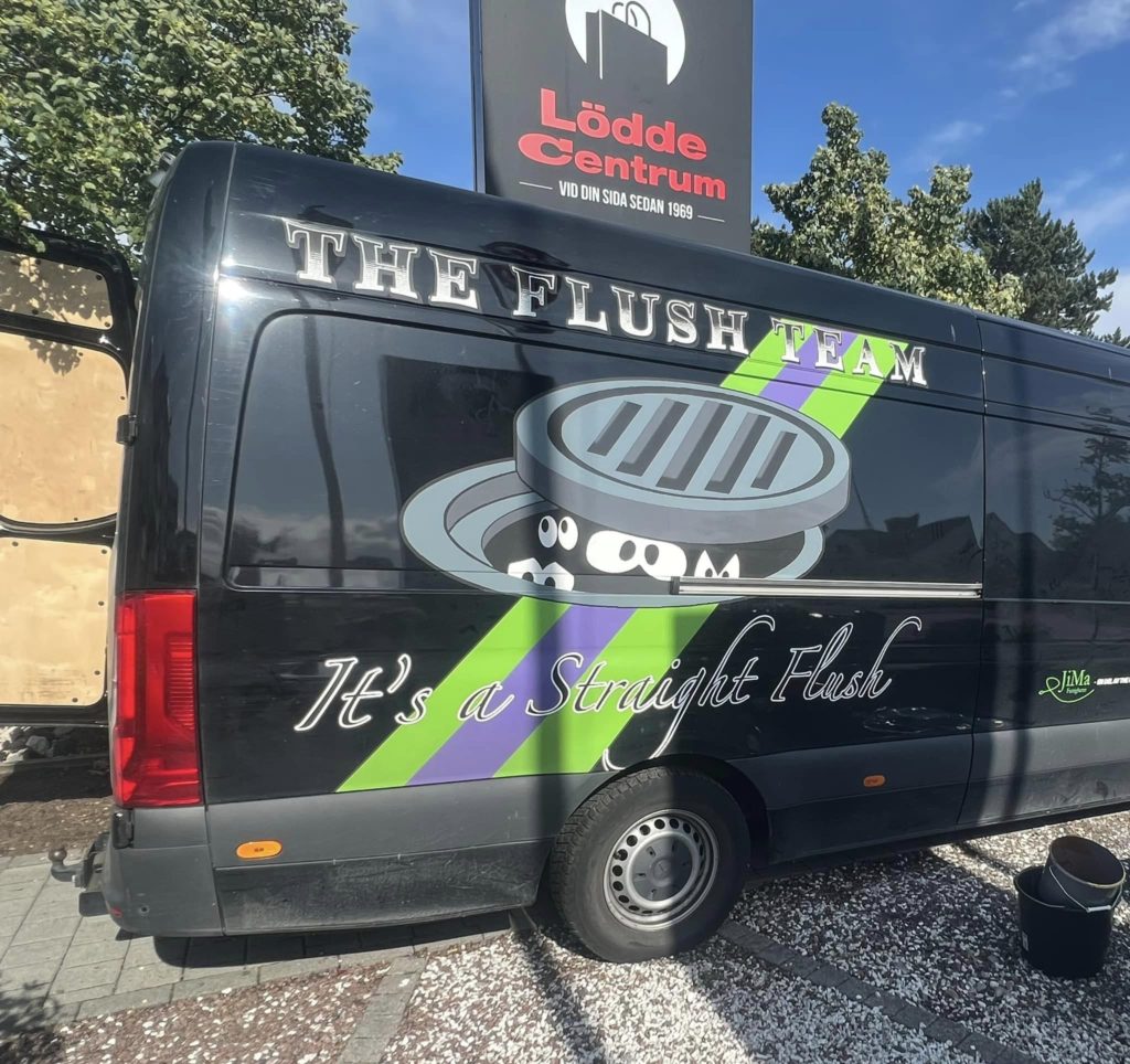 The Flush Team företagsbil